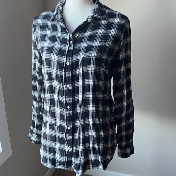 H&M Plaid Button Down Shirt - Picture 3 of 9